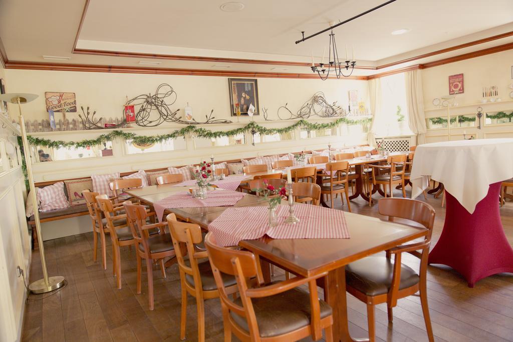 Heinsens Ellerbek Bed & Breakfast Bagian luar foto