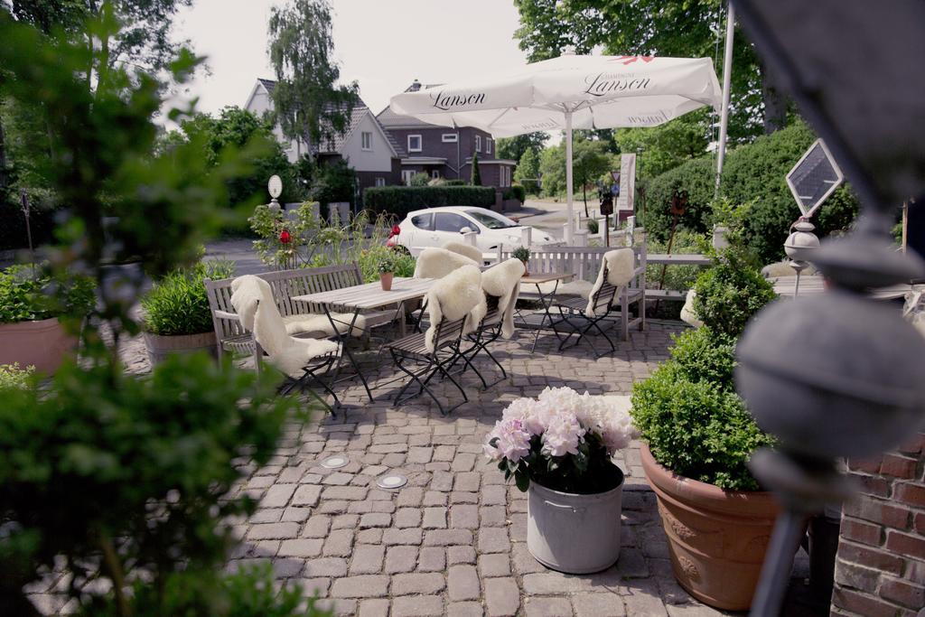 Heinsens Ellerbek Bed & Breakfast Bagian luar foto