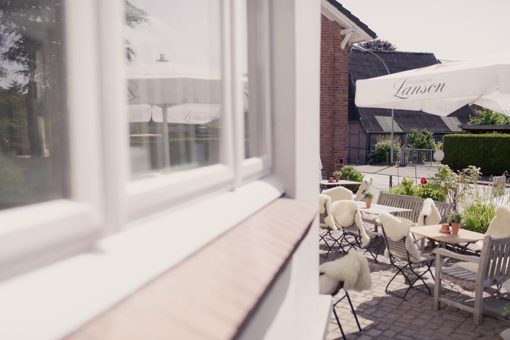 Heinsens Ellerbek Bed & Breakfast Bagian luar foto