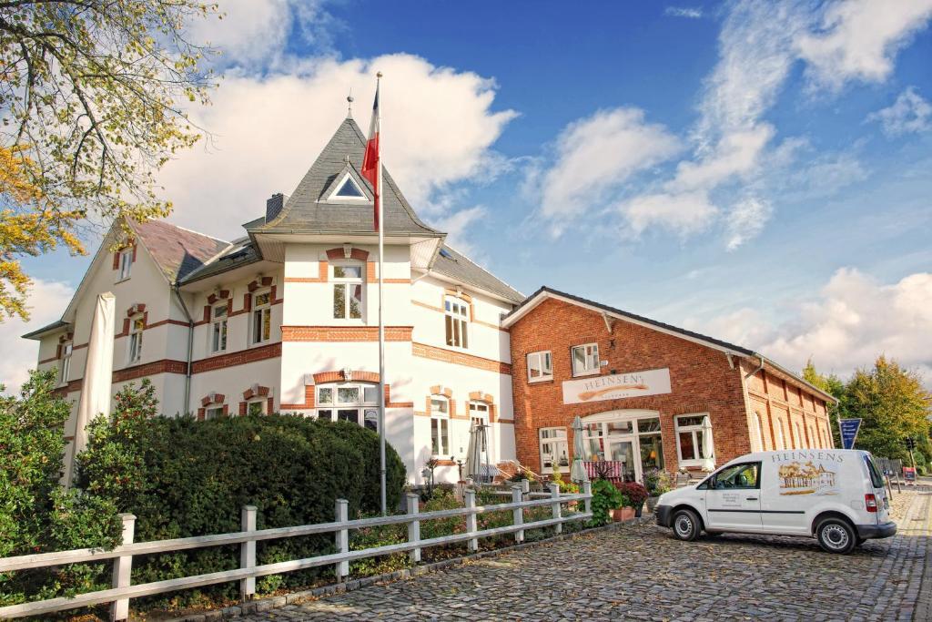 Heinsens Ellerbek Bed & Breakfast Bagian luar foto