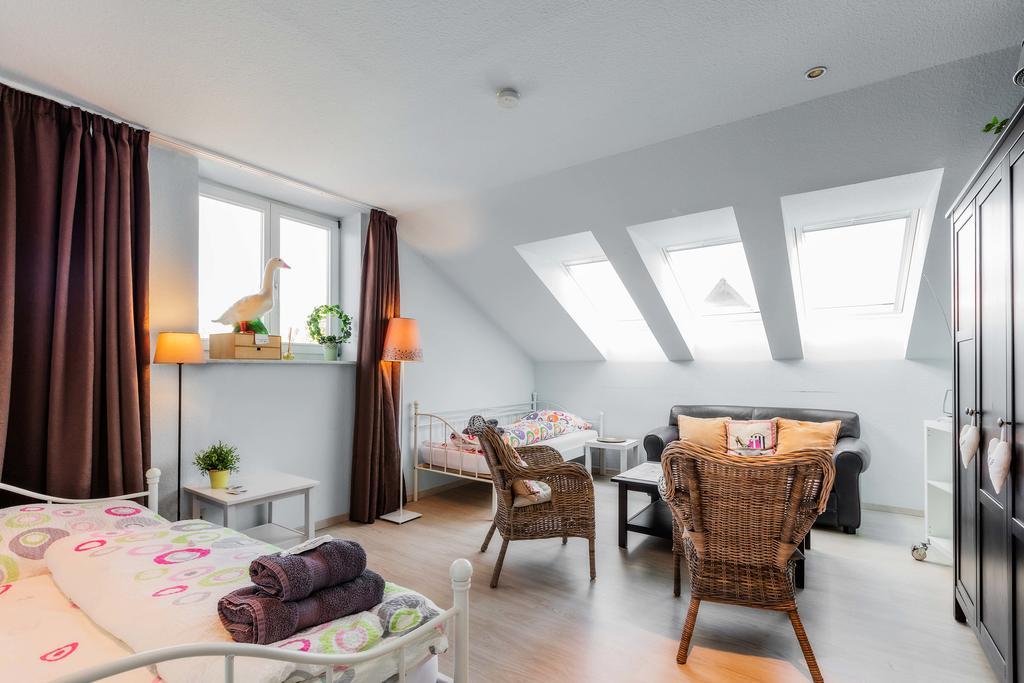 Heinsens Ellerbek Bed & Breakfast Bagian luar foto