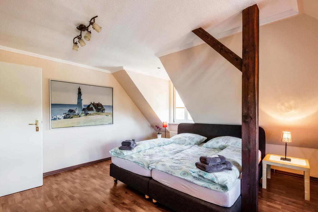 Heinsens Ellerbek Bed & Breakfast Bagian luar foto