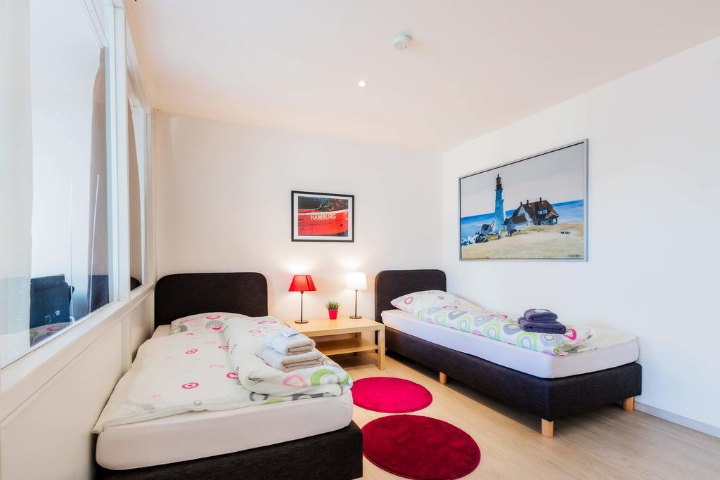 Heinsens Ellerbek Bed & Breakfast Bagian luar foto