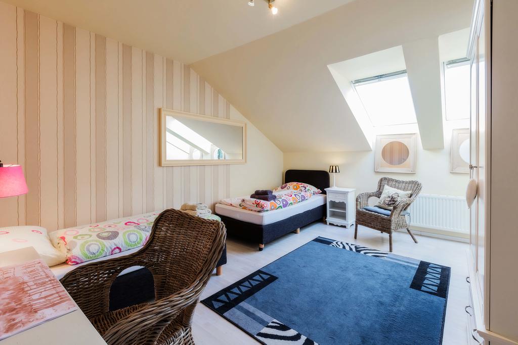 Heinsens Ellerbek Bed & Breakfast Bagian luar foto